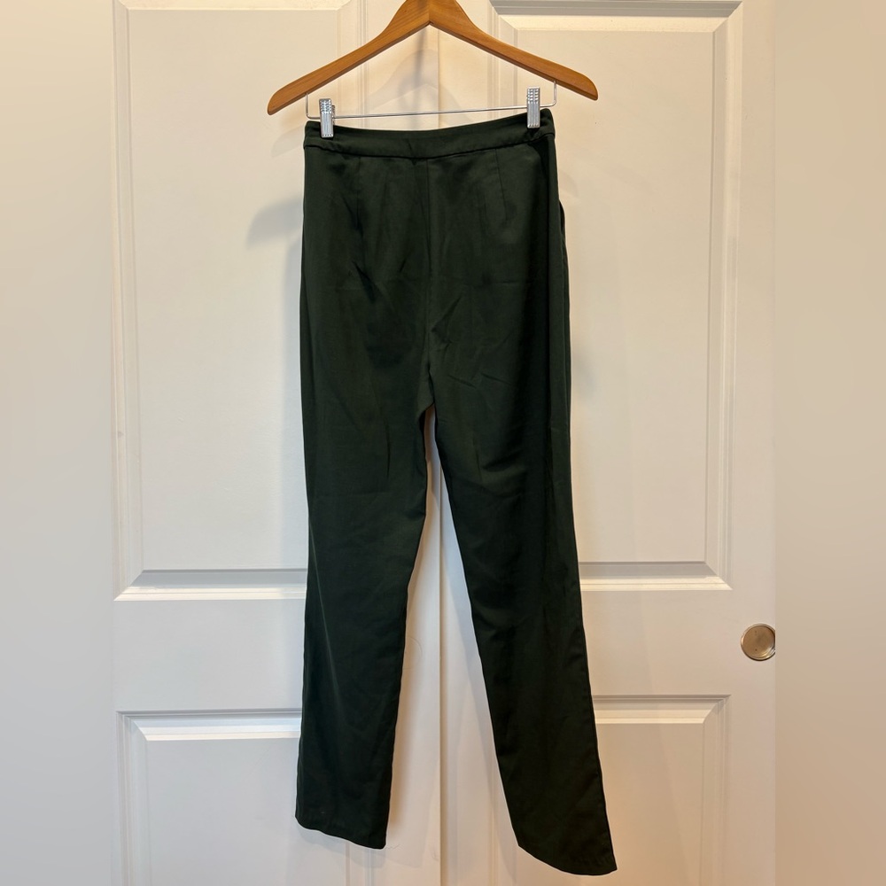 Lulu's Lightweight Green Dress Pants with Size Zipper Size M - Picture 2 of 5